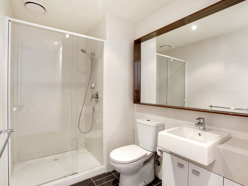 2211/63 Whiteman Street, Southbank VIC 3006