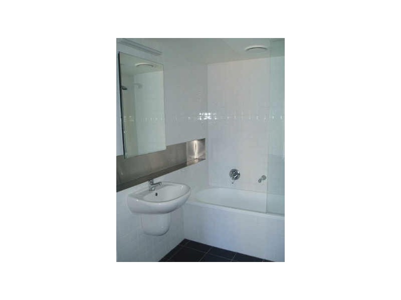 905/11-17 Cohen Place, Melbourne VIC 3000