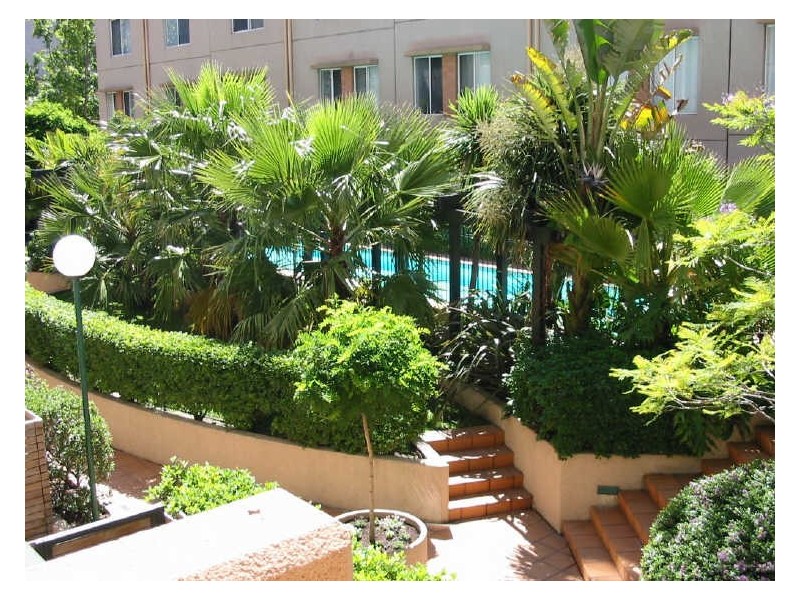 8/18 Dudley Street, West Melbourne VIC 3003