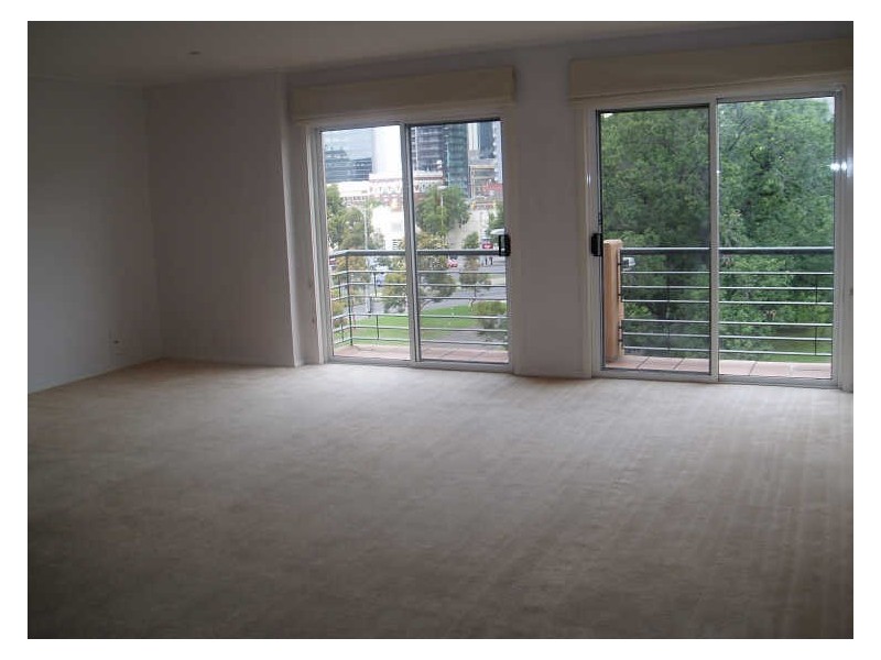 8/18 Dudley Street, West Melbourne VIC 3003