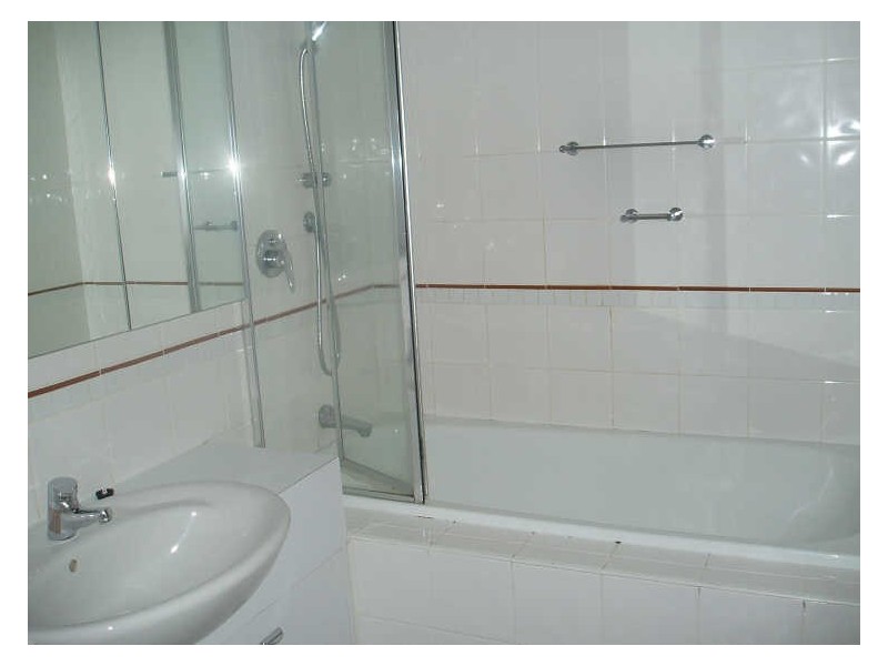 8/18 Dudley Street, West Melbourne VIC 3003