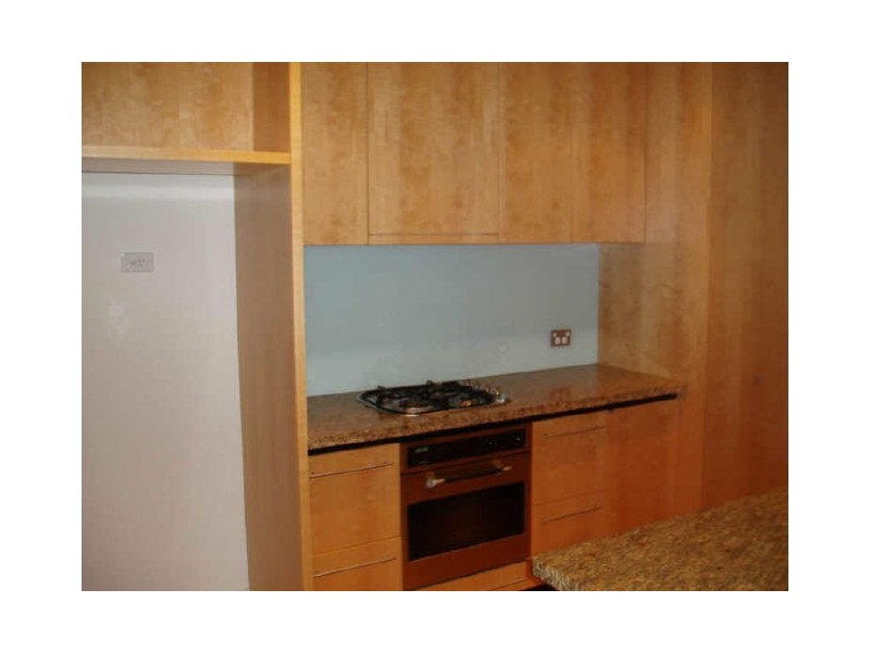 701/80 Clarendon Street, Southbank VIC 3006