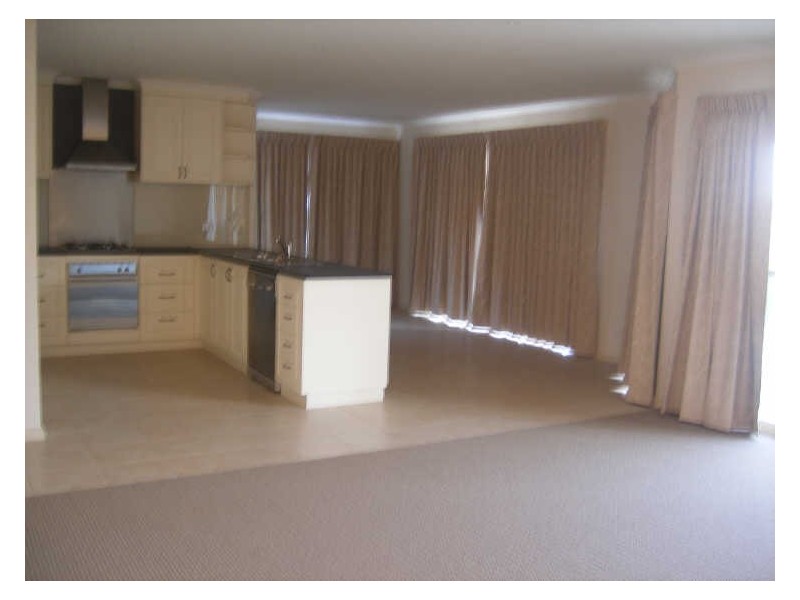 2/17 Logan Drive, Wangaratta VIC 3677