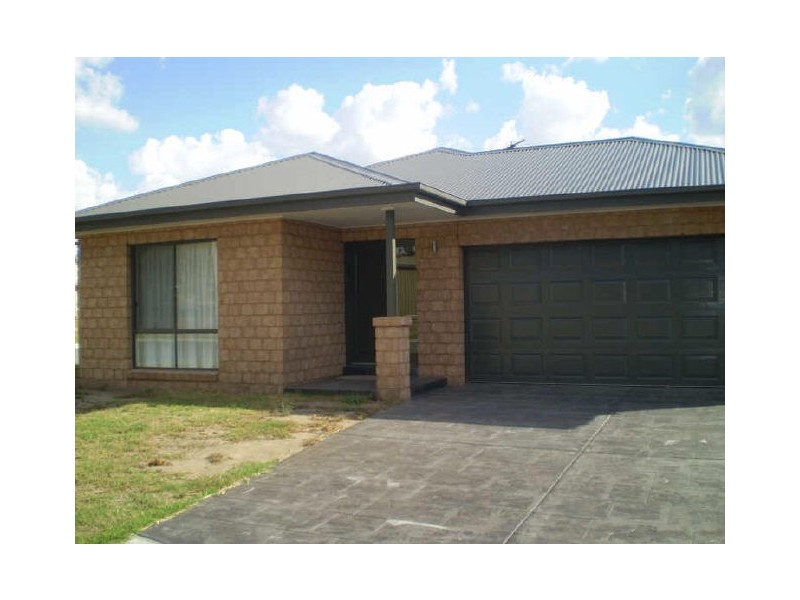 4 Kingfisher Drive, Wangaratta VIC 3677