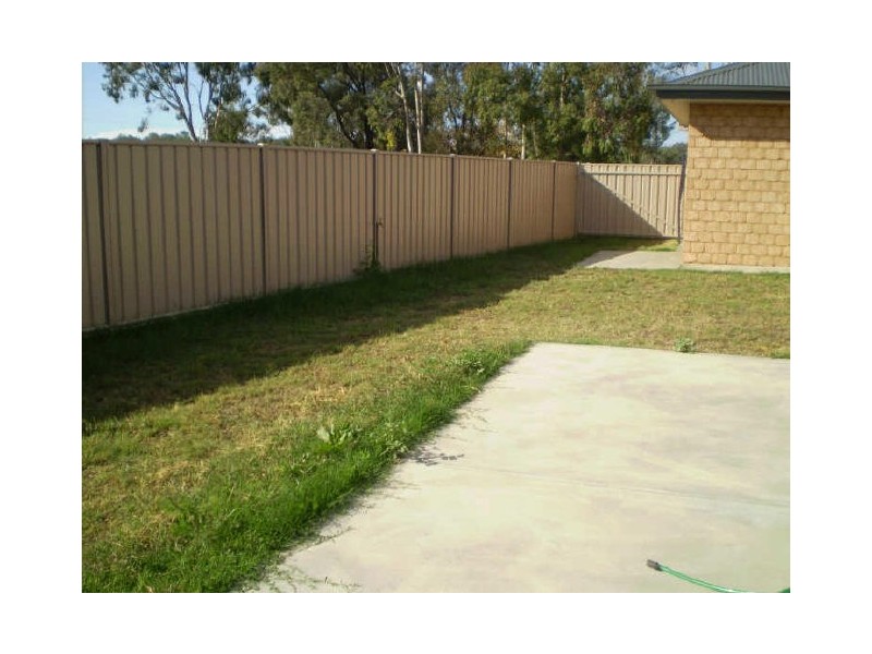 4 Kingfisher Drive, Wangaratta VIC 3677