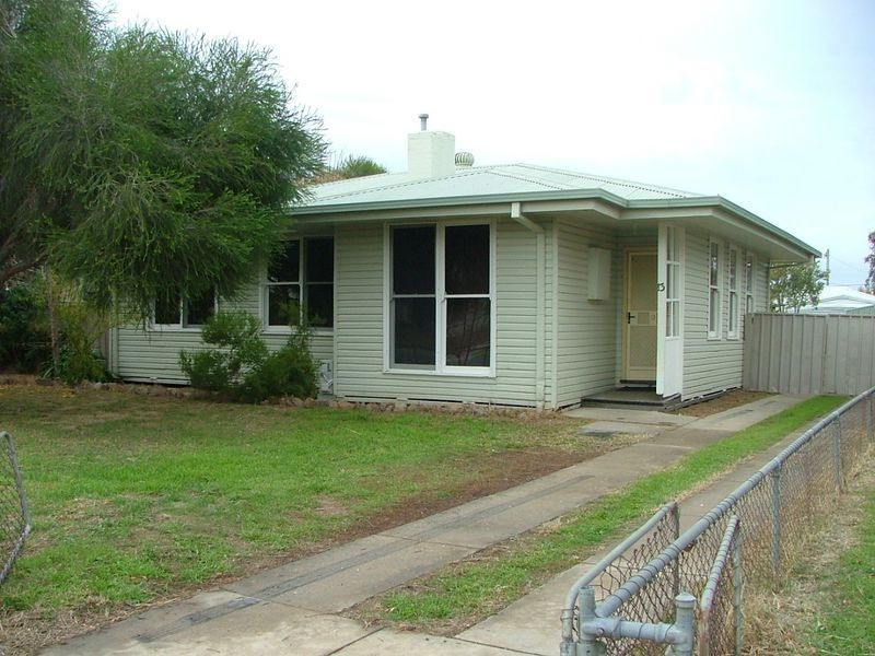 13 Higgins Street, Wangaratta VIC 3677