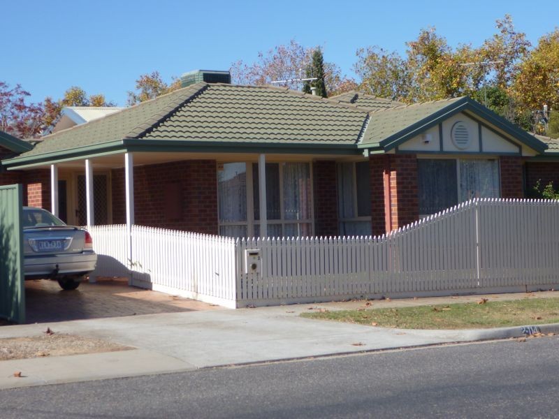2/114 Rowan Street, Wangaratta VIC 3677
