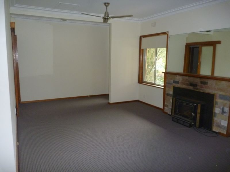 17 Valdoris Avenue, Wangaratta VIC 3677