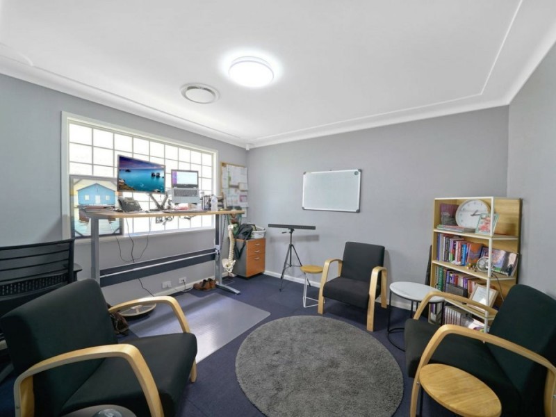 196 Lindesay Street, Campbelltown NSW 2560