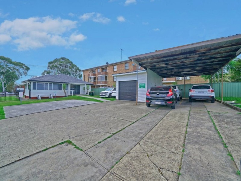 196 Lindesay Street, Campbelltown NSW 2560