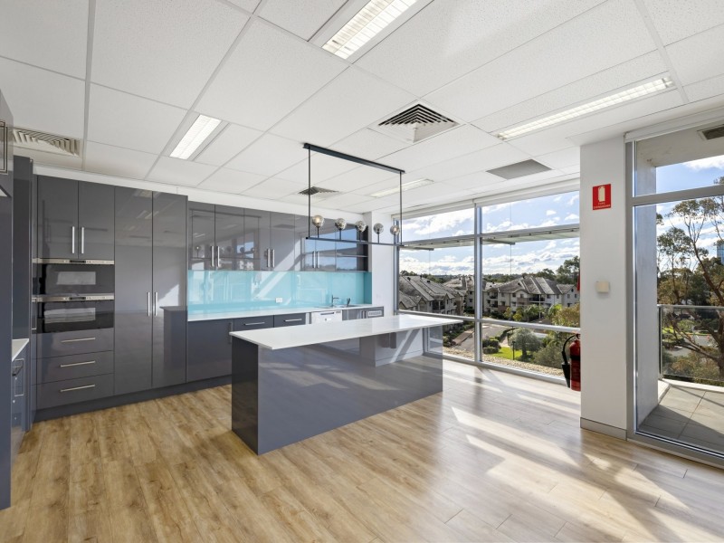 Suite 3.01/4 Hyde Parade, Campbelltown NSW 2560