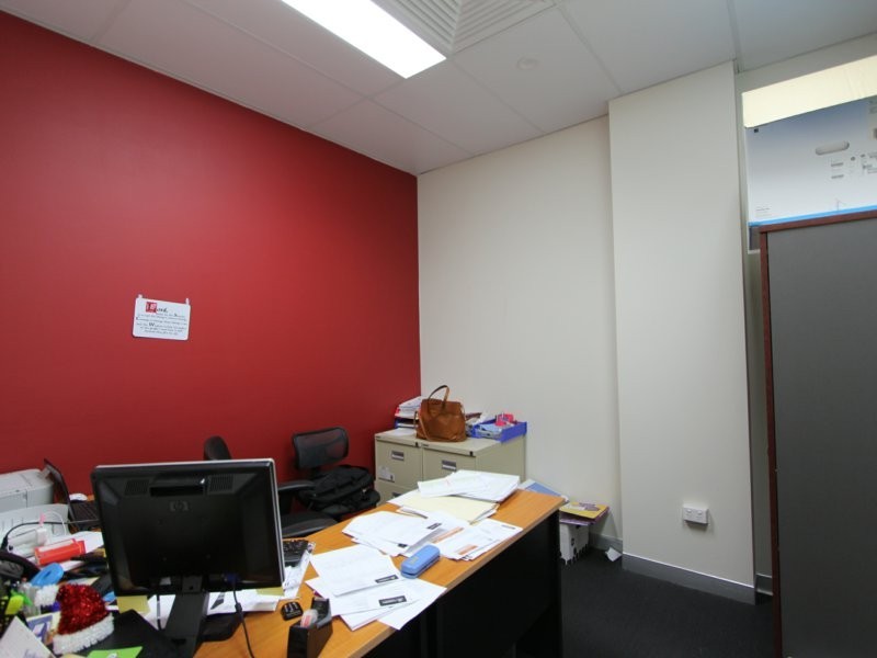 2/17 Warby Street, Campbelltown NSW 2560