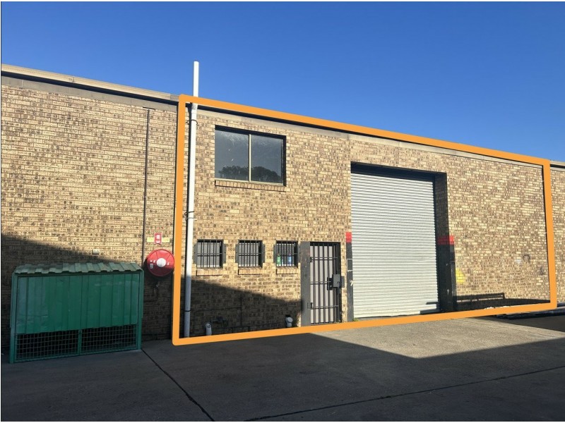 Unit 3/8 Pembury Road, Minto NSW 2566