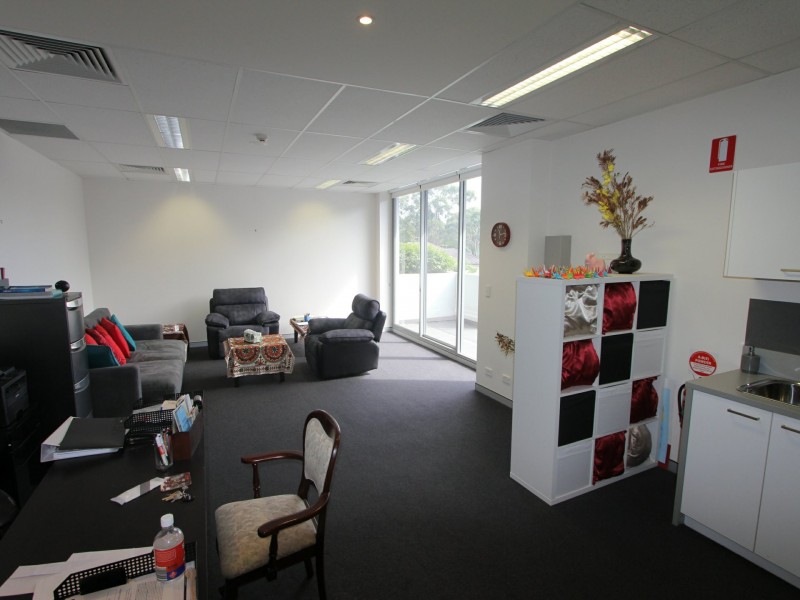 Suite 2.05/1 Centennial Drive, Campbelltown NSW 2560