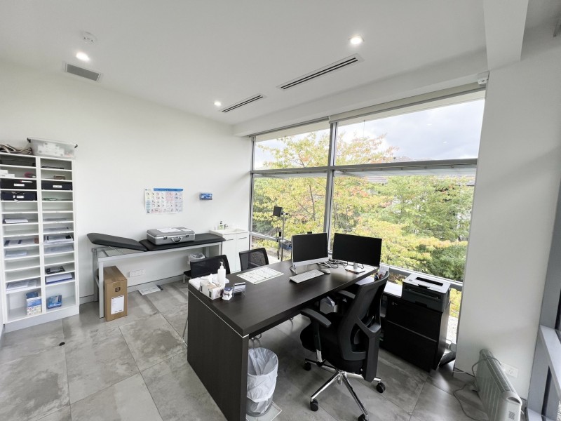 Suite 2.16/4 Hyde Parade, Campbelltown NSW 2560