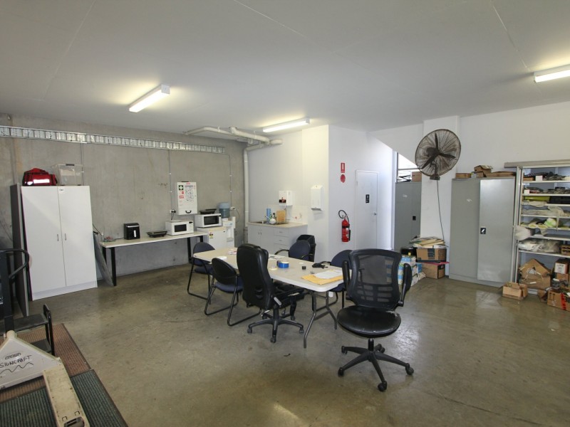 Unit 6/16 Bernera Road, Prestons NSW 2170