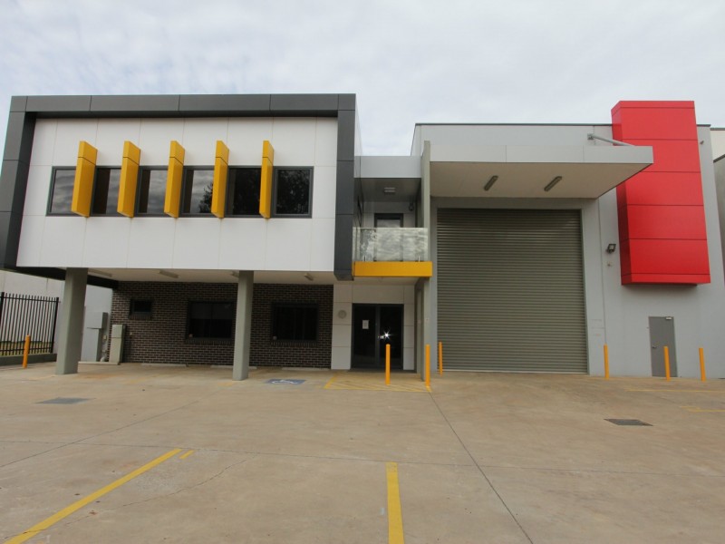 28 Mount Erin Road, Campbelltown NSW 2560