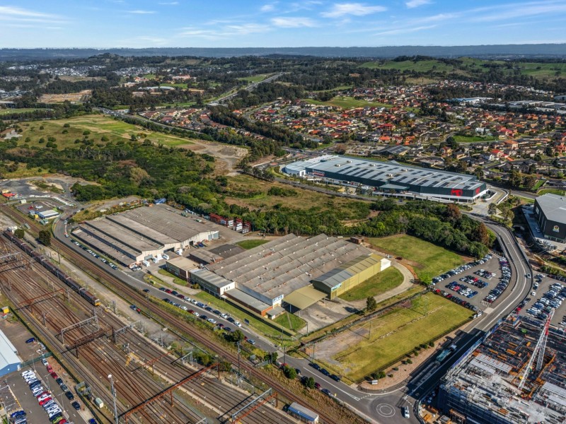 Yard 2/8 Farrow Road, Campbelltown NSW 2560