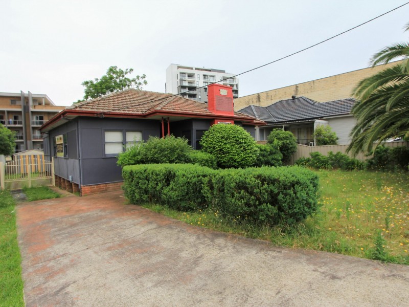24 Broughton Street, Campbelltown NSW 2560