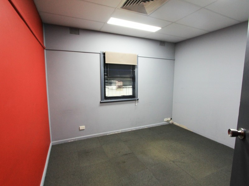 24 Broughton Street, Campbelltown NSW 2560