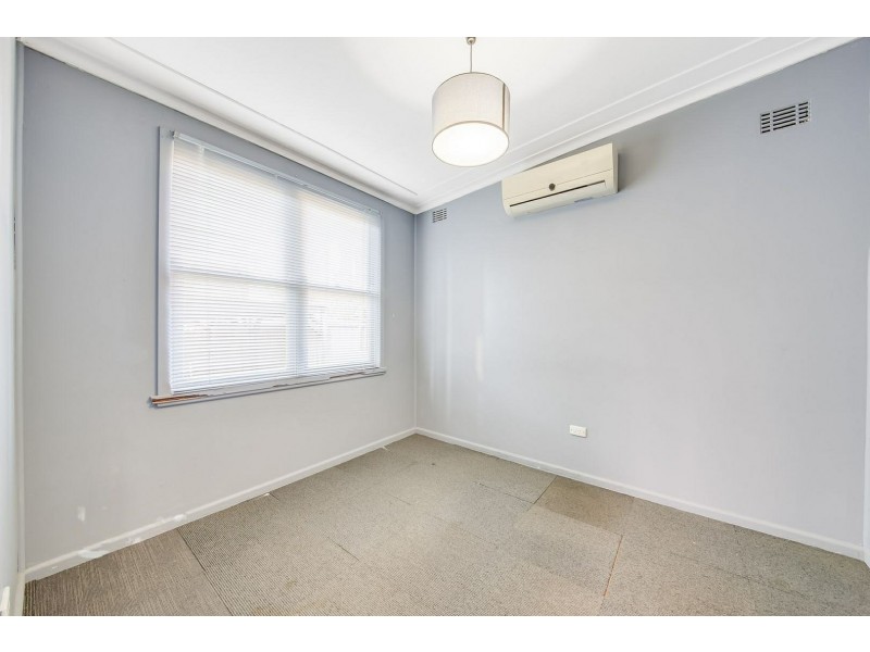 24 Broughton Street, Campbelltown NSW 2560