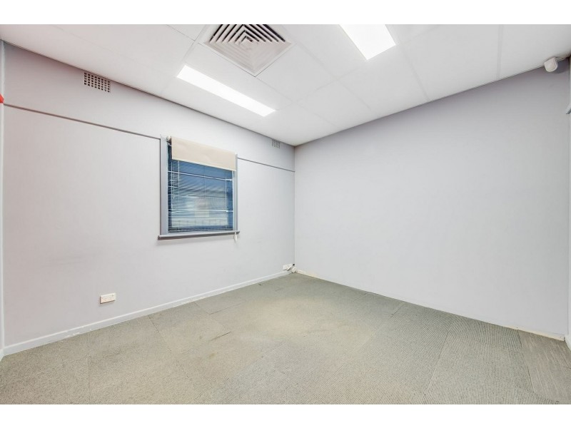 24 Broughton Street, Campbelltown NSW 2560