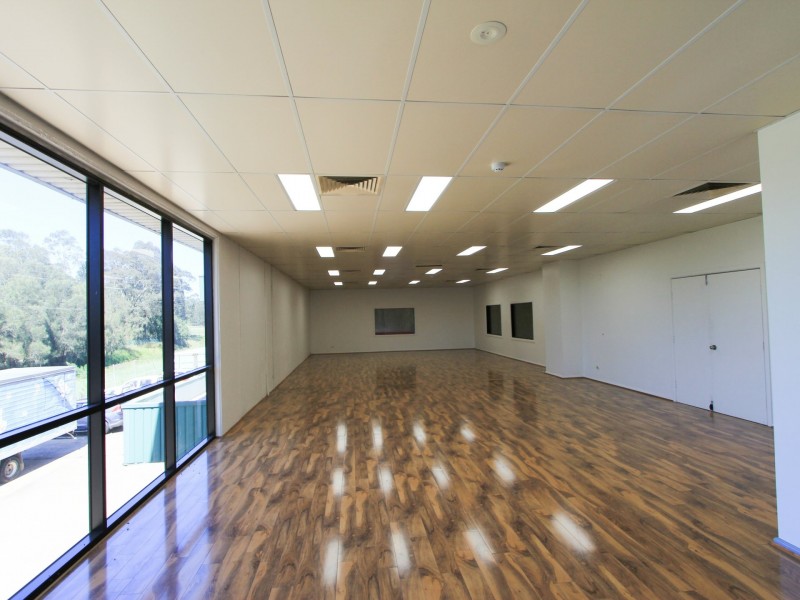Unit 3/1 Swaffham Road, Minto NSW 2566
