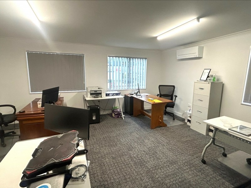 2/10 Grahams Hill Road, Narellan NSW 2567