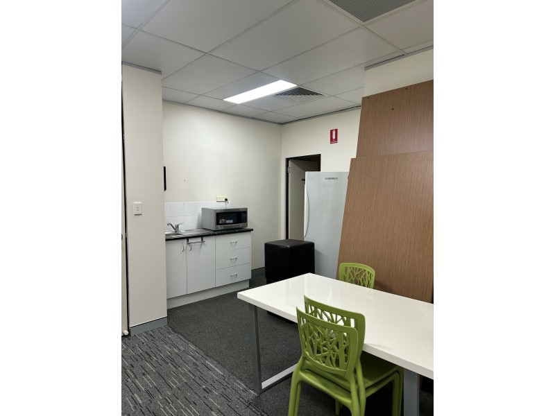 Suite 5B/1 Somerset Avenue, Narellan NSW 2567