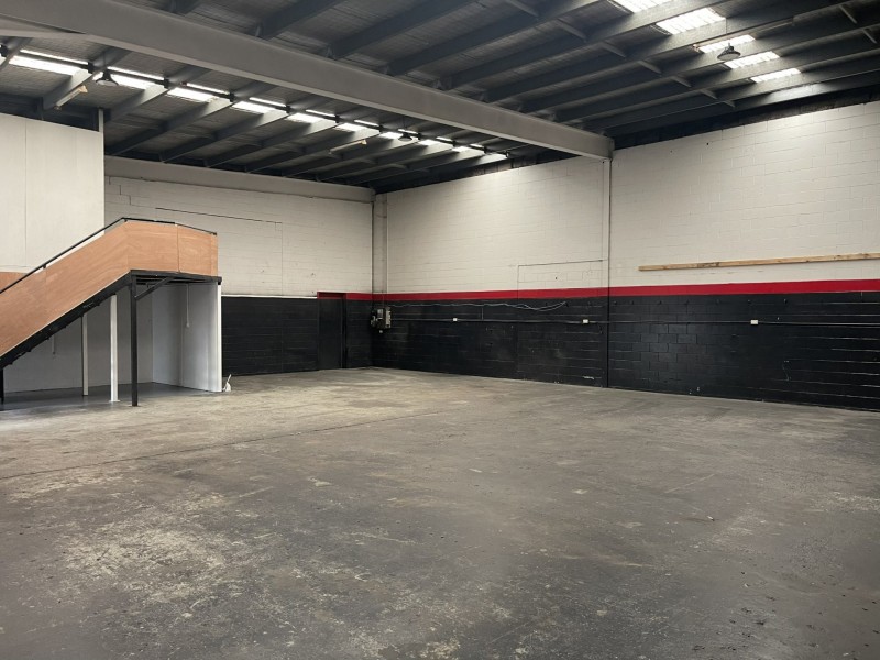 Unit 4/8 Pembury Road, Minto NSW 2566