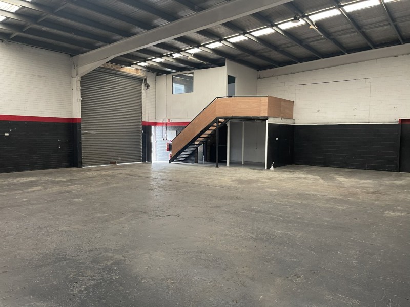 Unit 4/8 Pembury Road, Minto NSW 2566