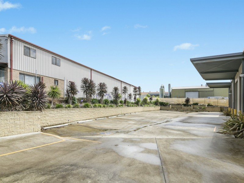 6 Redbank Place, Picton NSW 2571