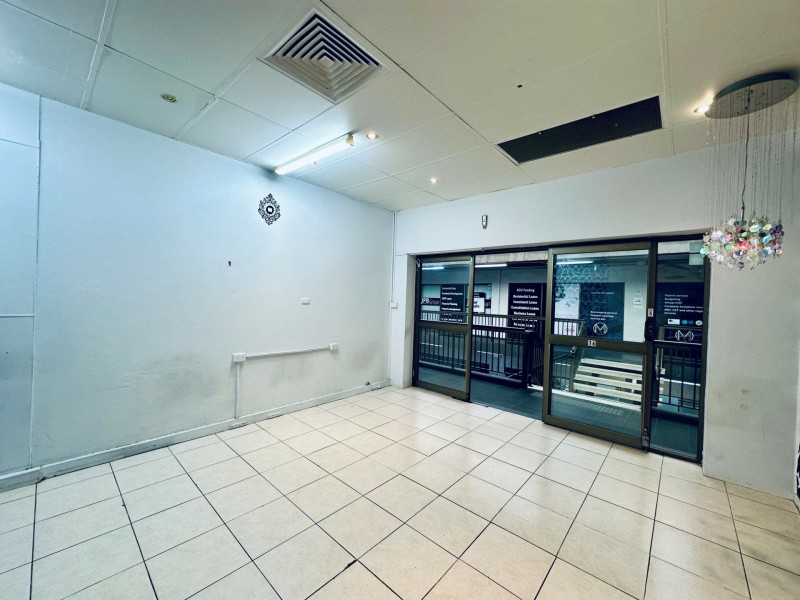 Shop 16/186 Queen Street, Campbelltown NSW 2560