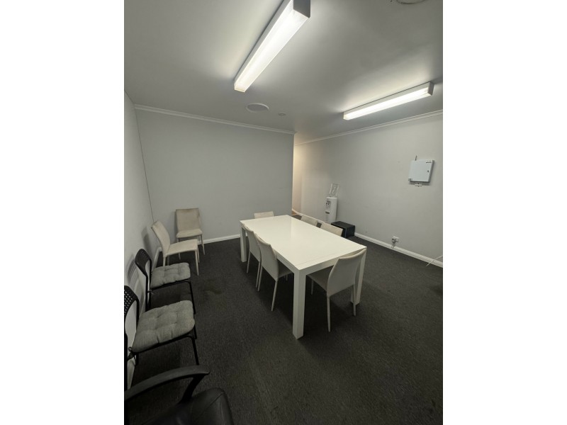 Unit 2/11 Blaxland Serviceway, Campbelltown NSW 2560