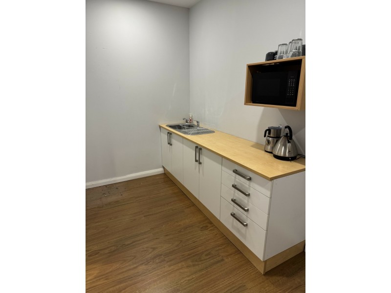 Unit 2/11 Blaxland Serviceway, Campbelltown NSW 2560