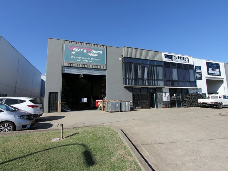 1/14 Shaw Road, Ingleburn NSW 2565