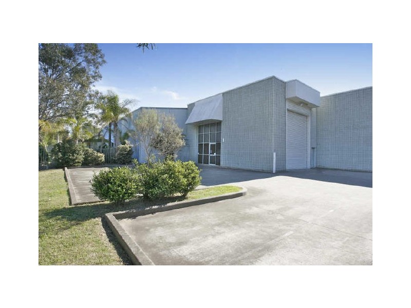 14 York Road, Ingleburn NSW 2565