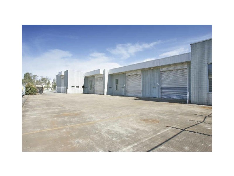 14 York Road, Ingleburn NSW 2565