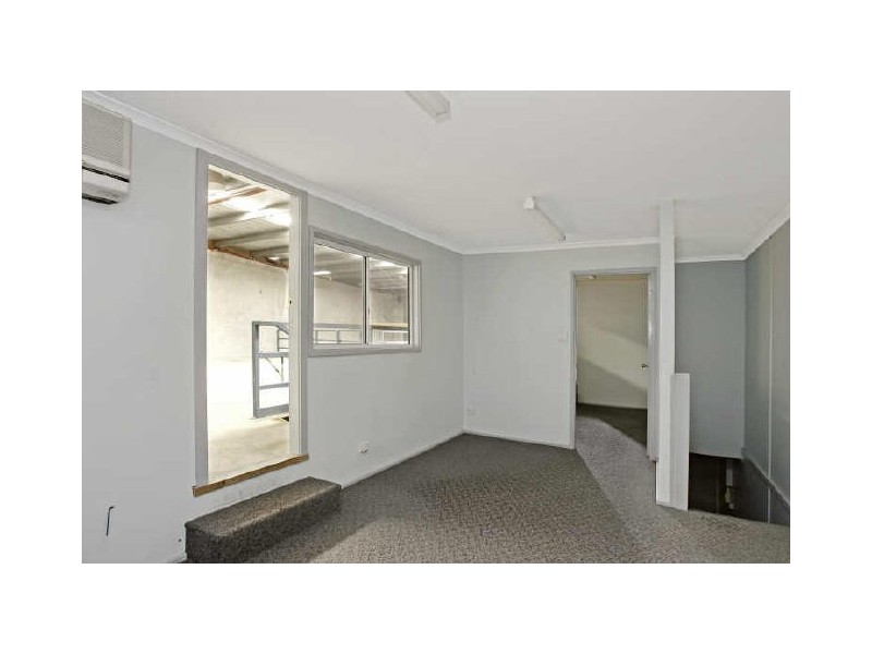 Unit 6/13-15 Mill Road, Campbelltown NSW 2560