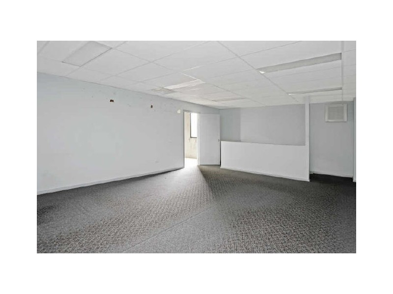 Unit 6/13-15 Mill Road, Campbelltown NSW 2560