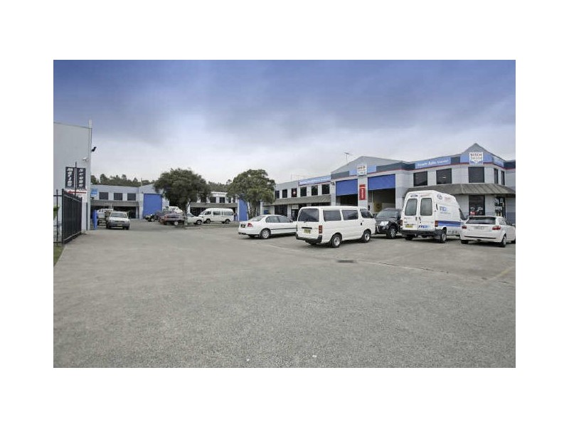Unit 6/13-15 Mill Road, Campbelltown NSW 2560