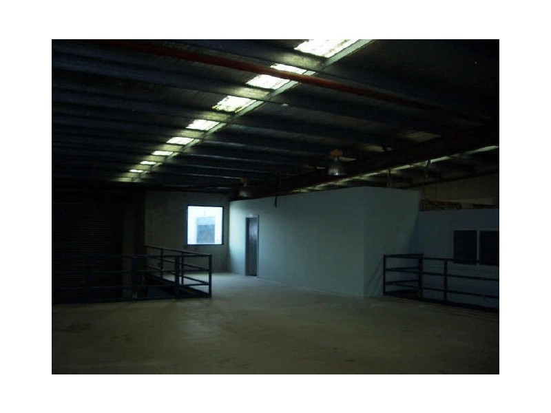 Unit 6/13-15 Mill Road, Campbelltown NSW 2560