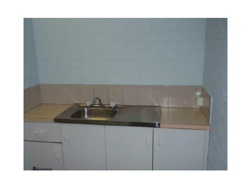 Unit 6/13-15 Mill Road, Campbelltown NSW 2560
