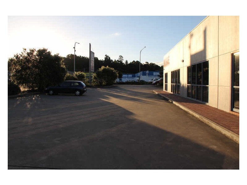 16 Blaxland Road, Campbelltown NSW 2560