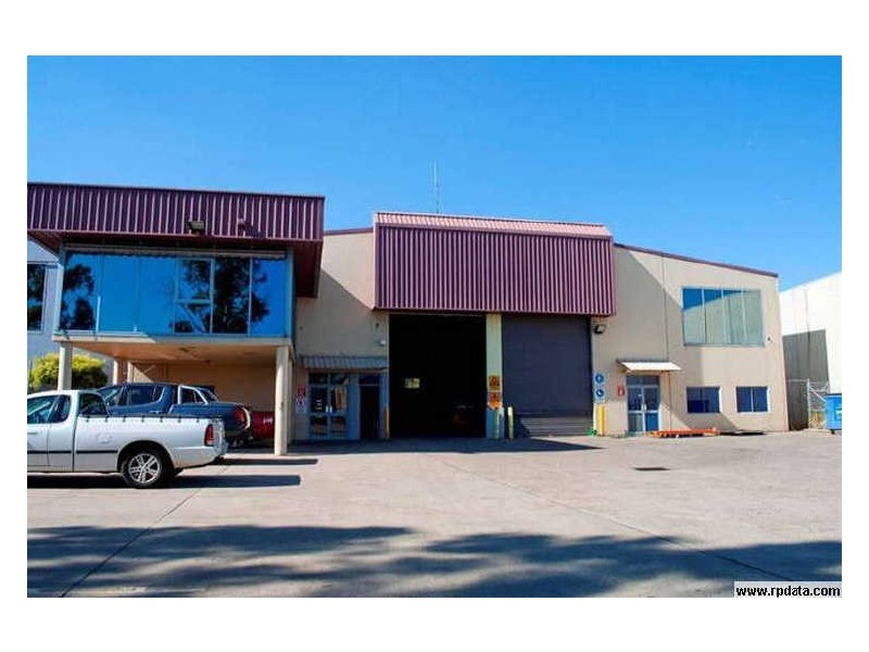 16 Pembury Road, Minto NSW 2566