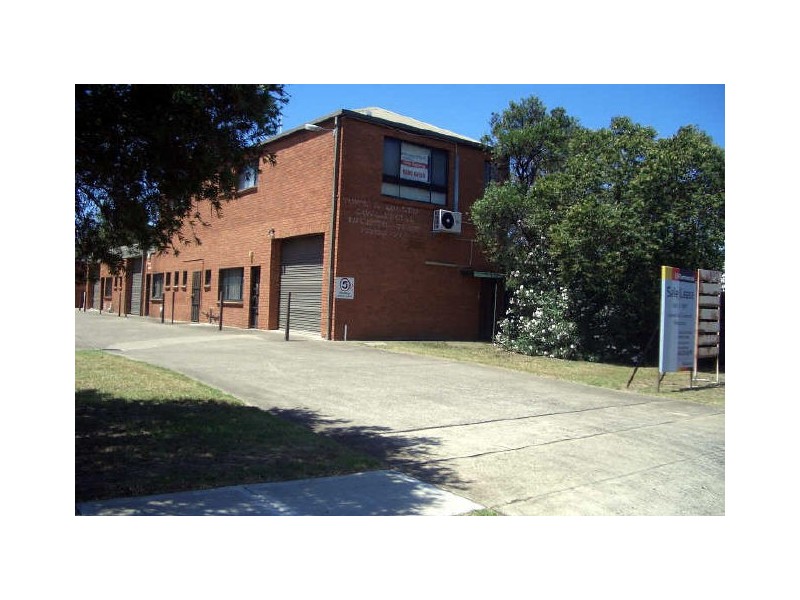 Unit 2/2 Liverpool Street, Ingleburn NSW 2565
