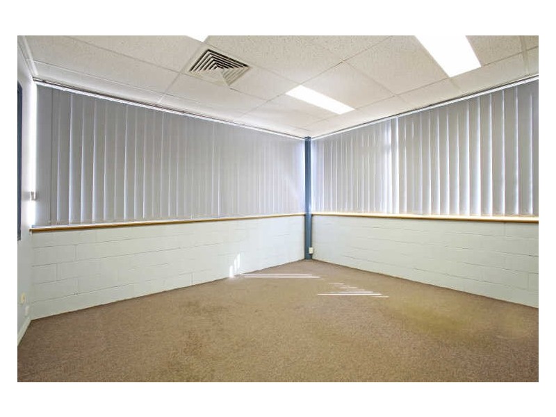 2 & 4 Saggartfield Road, Minto NSW 2566