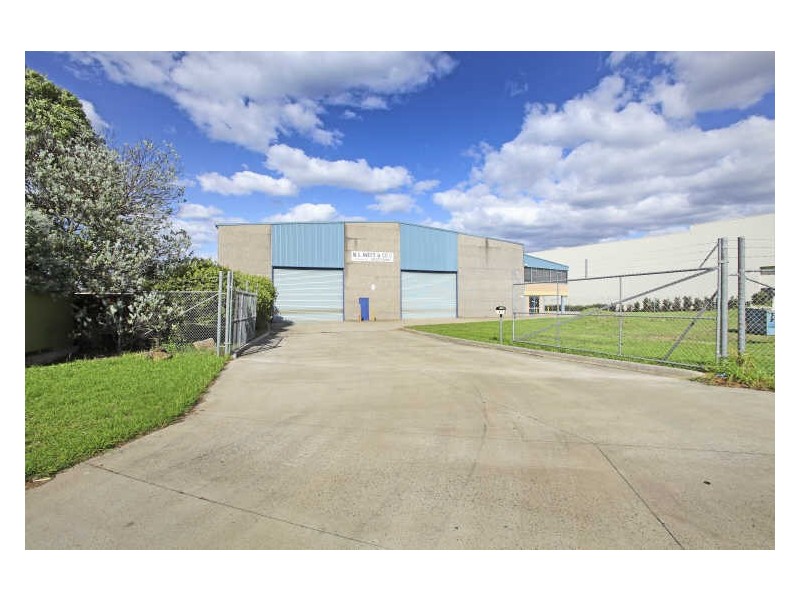 2 & 4 Saggartfield Road, Minto NSW 2566