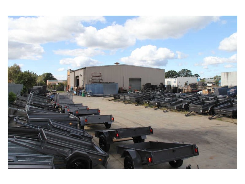 8 Frost Road, Campbelltown NSW 2560