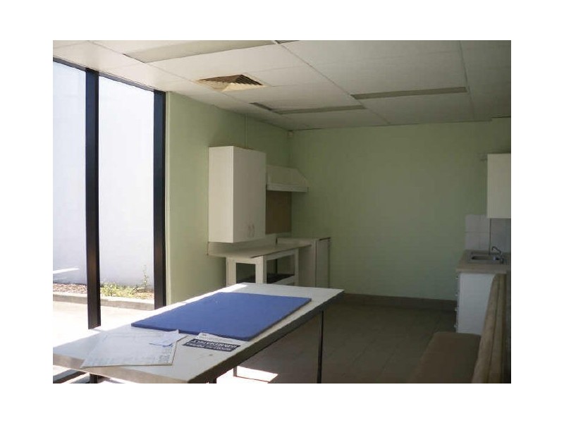 Unit 1/14 Blackmore Road, Smeaton Grange NSW 2567
